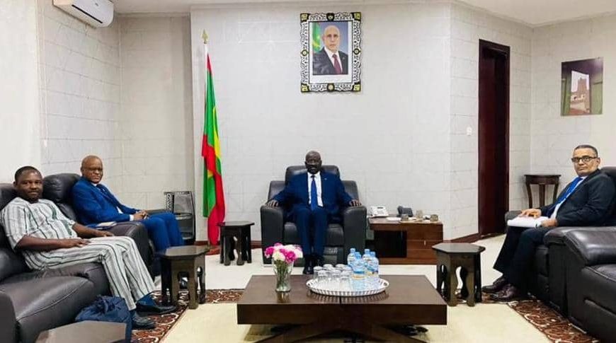 SEM Maman Sidikou, Chef de la MISAHEL a été reçu ce 30/11/2022 par SEM Mohamed Salem Merzoug, Ministre des affaires étrangères de la Mauritanie
