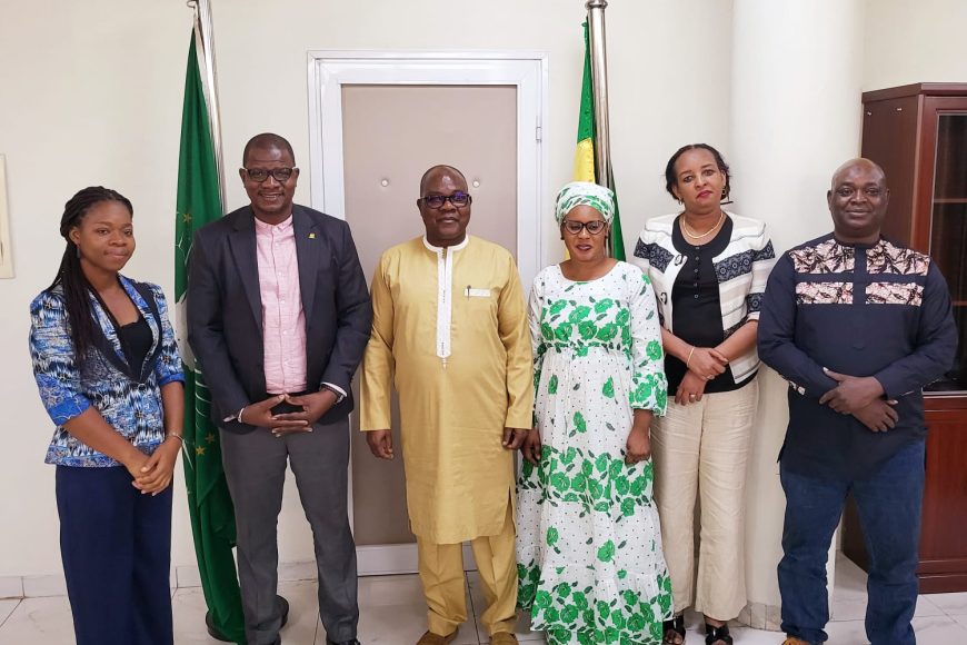 Ce 24 janvier, le Chef par intérim de la Mission de l’Union africaine pour le Mali et le Sahel (MISAHEL), M. Fulgence ZENETH a reçu une délégation de Wanep Mali, conduite par son Coordinateur national, M. Mahamady TOGOLA